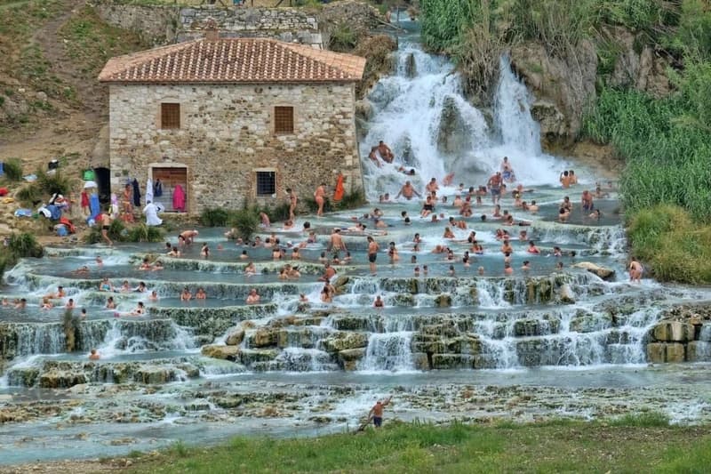 Cascate del Mulino di Saturnia, Italy